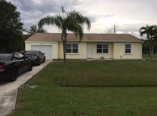 2598 SE Lakewood St, Port Saint Lucie, FL 34952