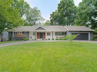 5643 Mission Rd, Fairway, KS 66205