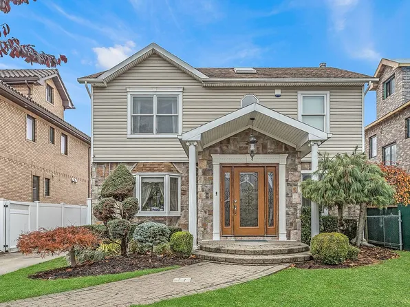 23-14 205th St, Flushing, NY 11360