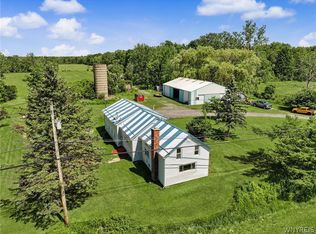 2983 Crittenden Rd, Alden, NY 14004