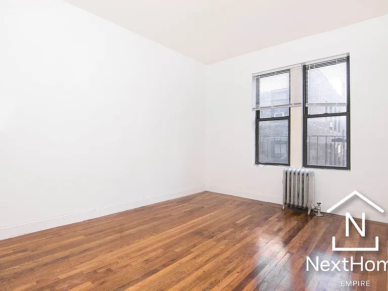 30-78 34th St #3D — Photo 3