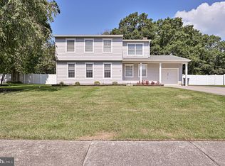 5 Oakview Dr W, Egg Harbor Township, NJ 08234