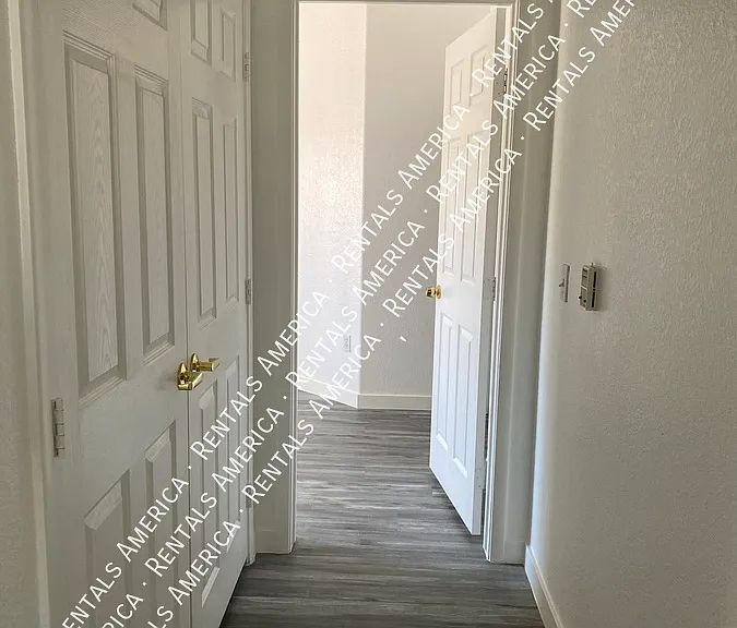 401 Amber Pine St #208 — Photo 12