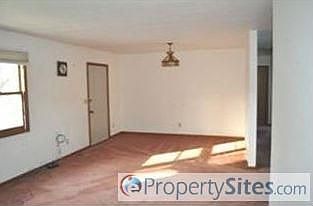 5th image of 7632 Hughes Dr
