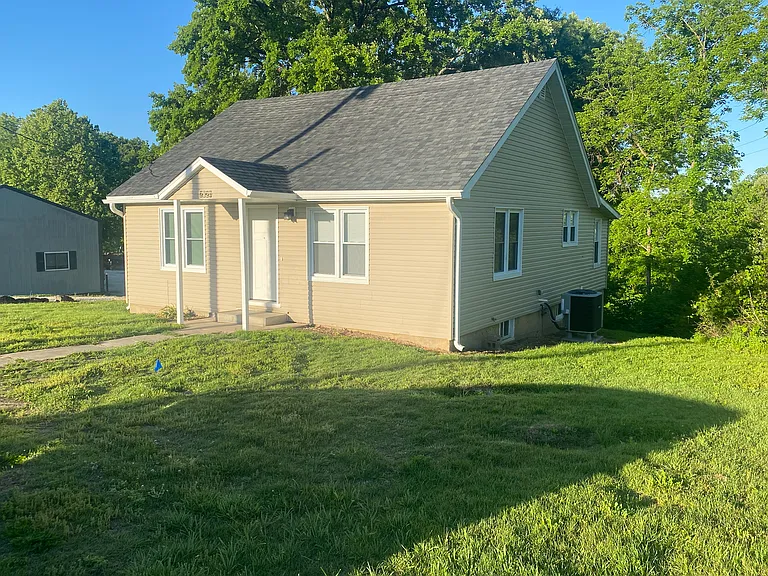 7820 Liberty Rd — Photo 1