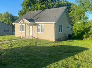7820 Liberty Rd, Jefferson City, MO 65101