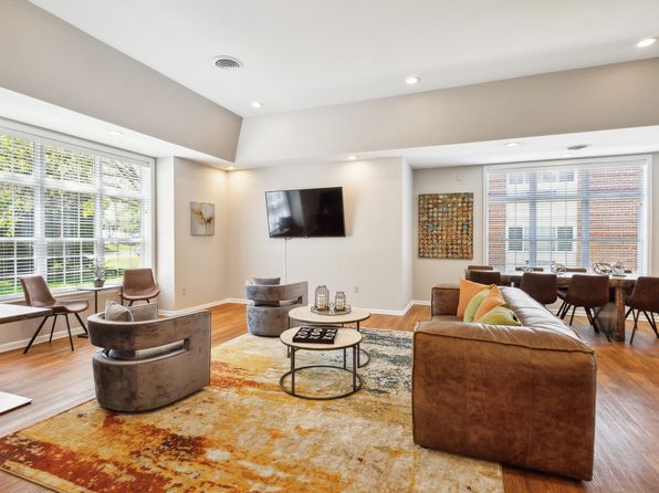 2770 E Edgerton Ave #11-29204