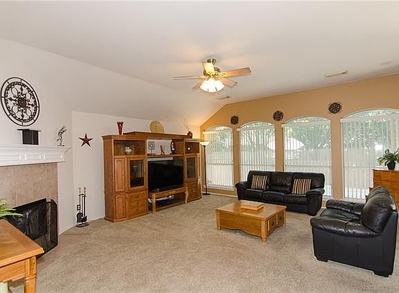 3rd image of 4021 Galena Hills Dr