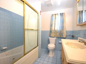 572 E 25th St, Paterson, NJ