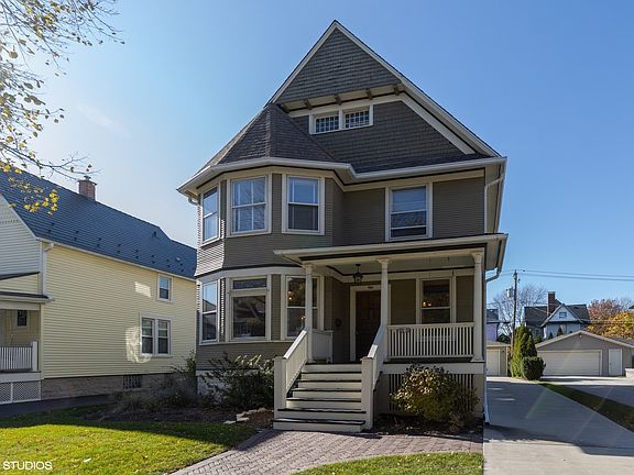 2nd image of 50 N Ashland Ave