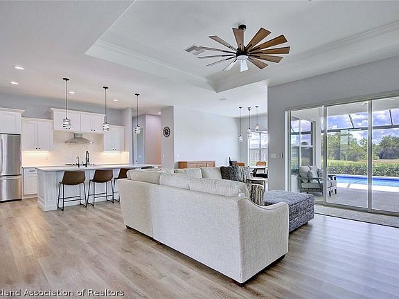 5th image of 5940 Nevada St