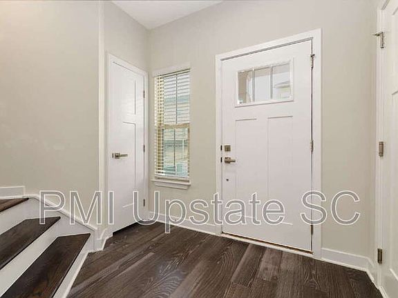 4th image of 13 Eagle Field Ln