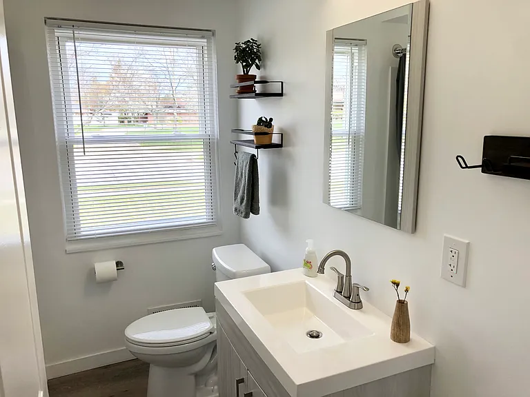 13431 Oak Park Blvd — Photo 5