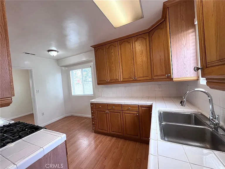 701 Center St — Photo 5