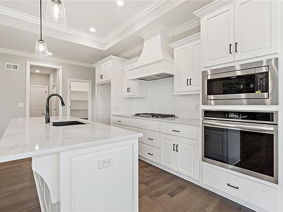 3rd image of 2114 NW Ashurst Dr