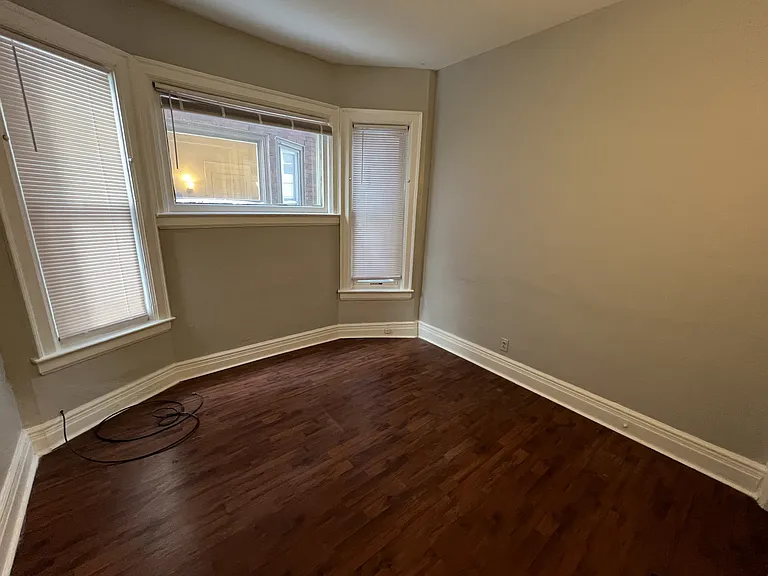 576 Potomac Ave #3 — Photo 23