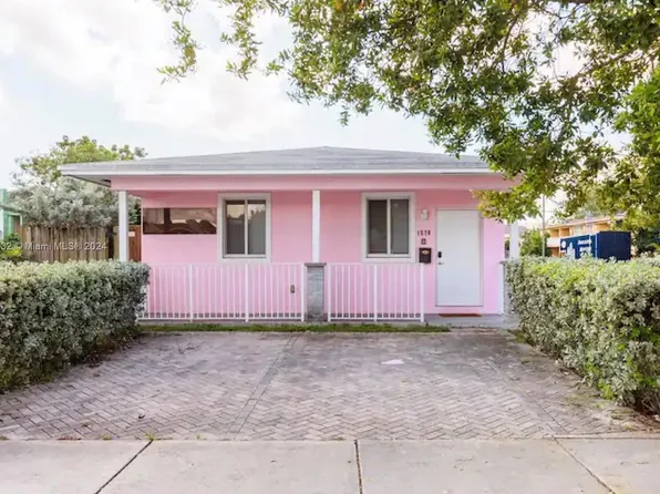 1570 SW 3rd St, Miami, FL 33135