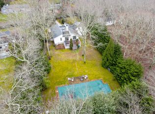 (Undisclosed Address), Southampton, NY 11968