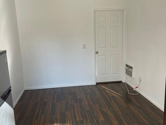 4th image of 5324 Cleon Ave