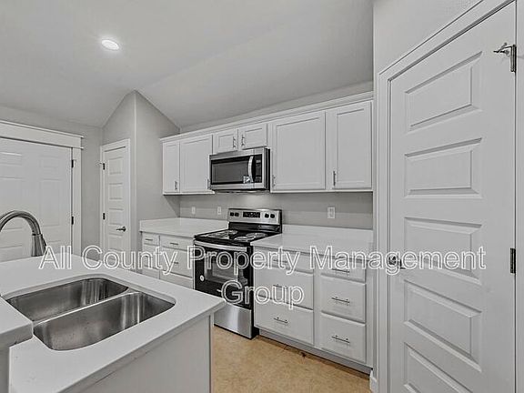 5th image of 1810 Life Ave