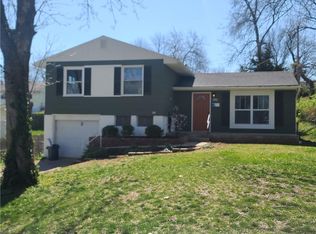 3901 E 46th St, Kansas City, MO 64130