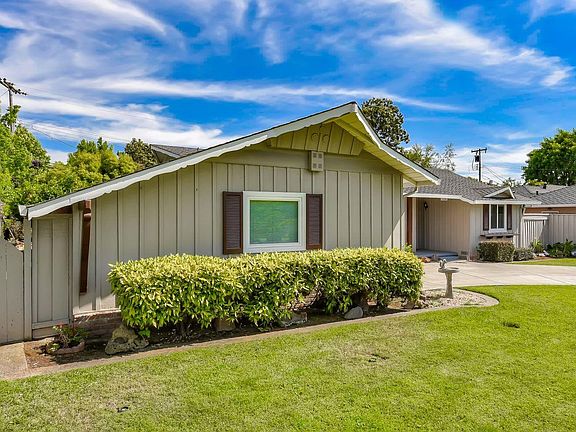 3rd image of 1138 Koch Ln