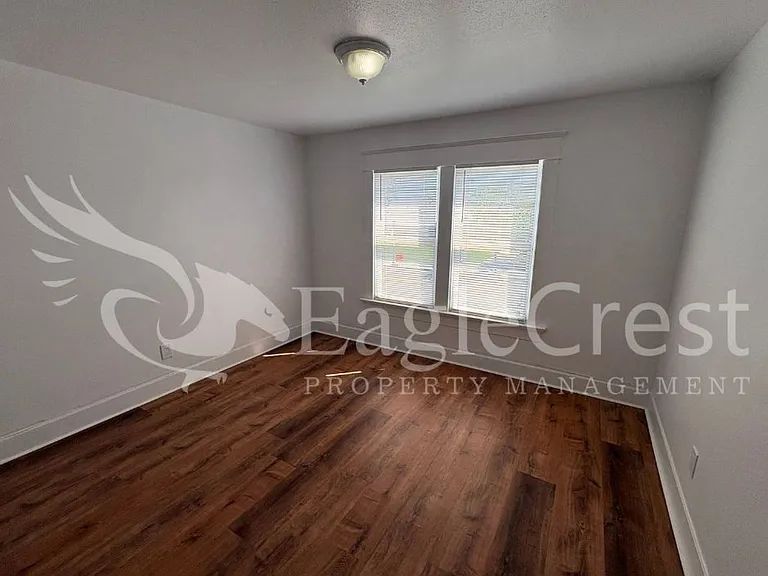 706 S College Ave — Photo 56