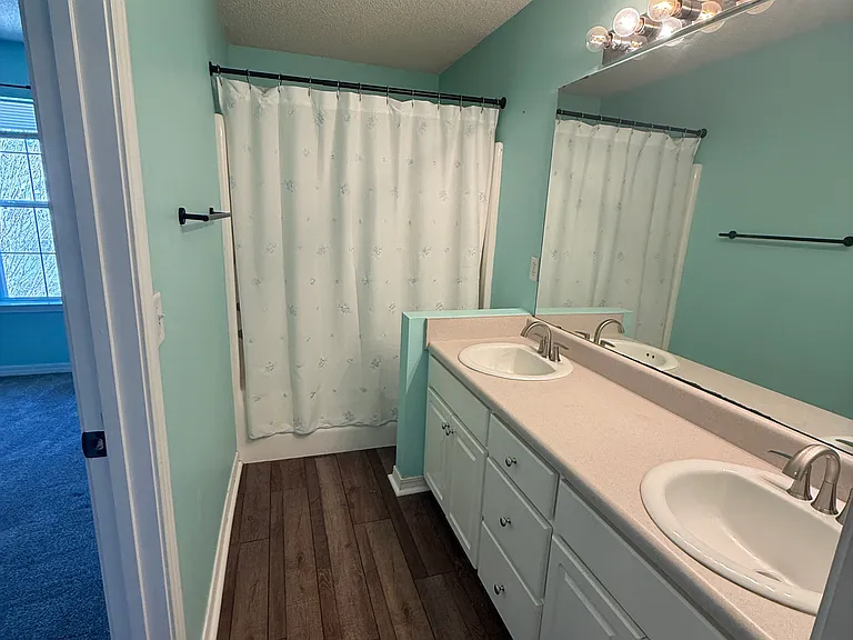 5153 Victoria Dr — Photo 27