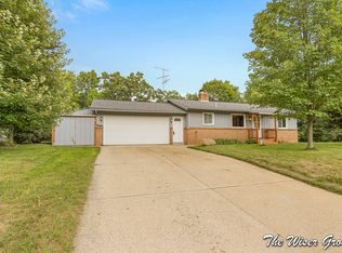 1861 Rupert St NE, Grand Rapids, MI 49525