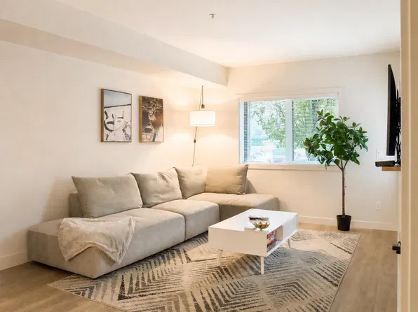 3650 S Main St, Penticton, BC V2A 5H2