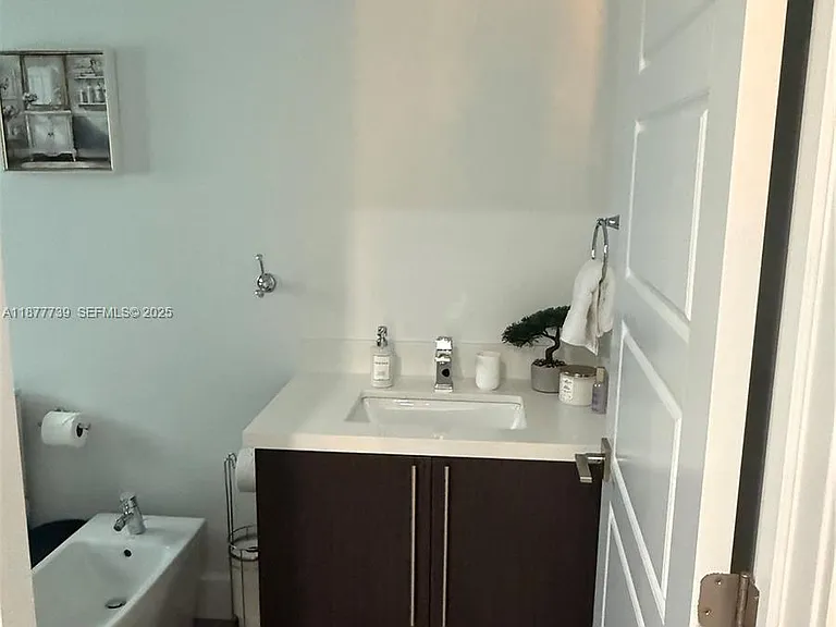 3231 Salzedo St — Photo 8