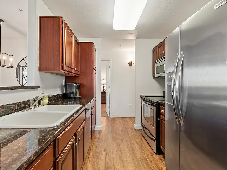 2550 E River Rd #13306 — Photo 9