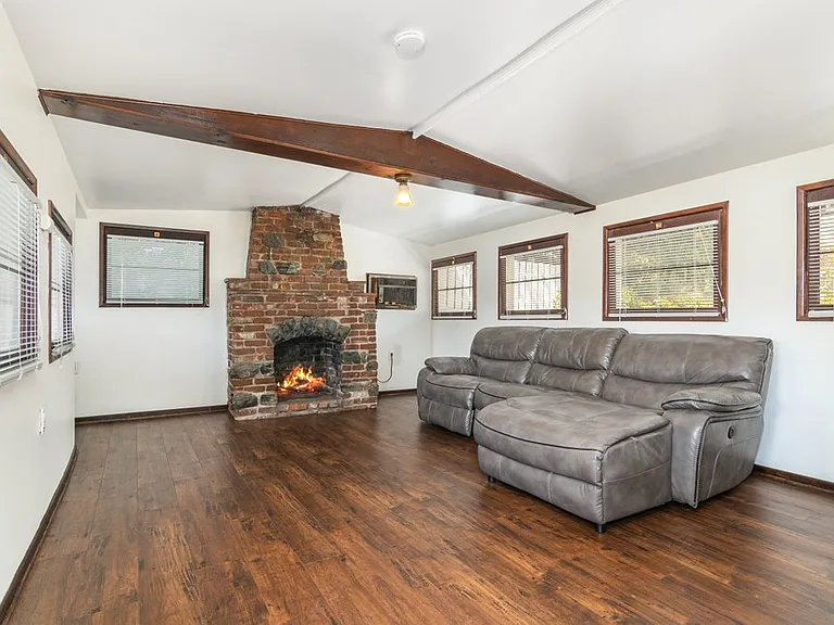 3884 Wawona St — Photo 9