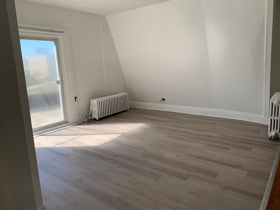 Living Rm