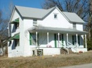 303 McLean Ave, Cotter, AR 72626