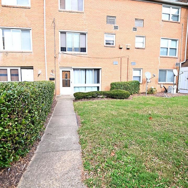 1st image of 1733 Addison Rd S