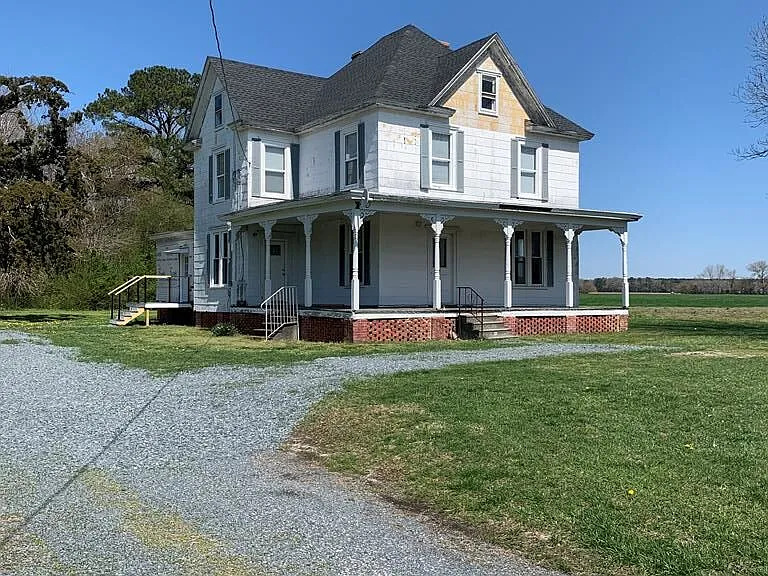 29110 Phillips Dr — Photo 1