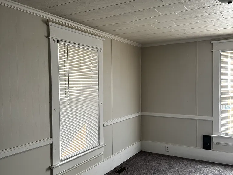 820 Paul St — Photo 8