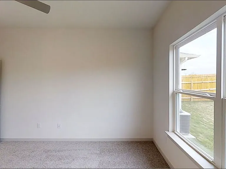 10912 Meris Ln — Photo 12