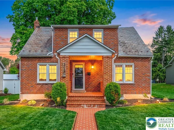 2033 Brown St, Allentown, PA 18104