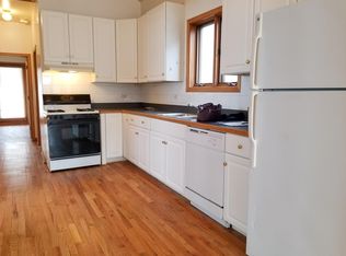 1520 W Superior St APT 3, Chicago, IL 60642