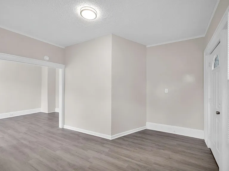 6418 Sapphire Dr — Photo 6