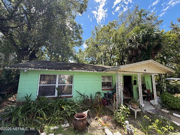 2nd image of 918 W 27TH Street