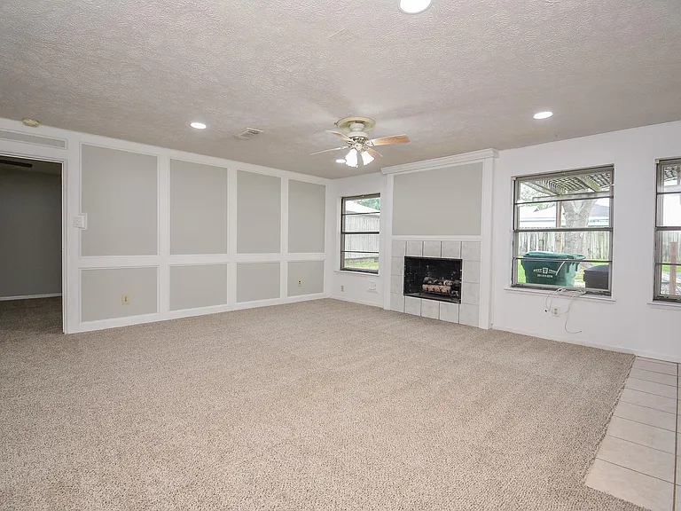 21318 Park Valley Dr — Photo 26
