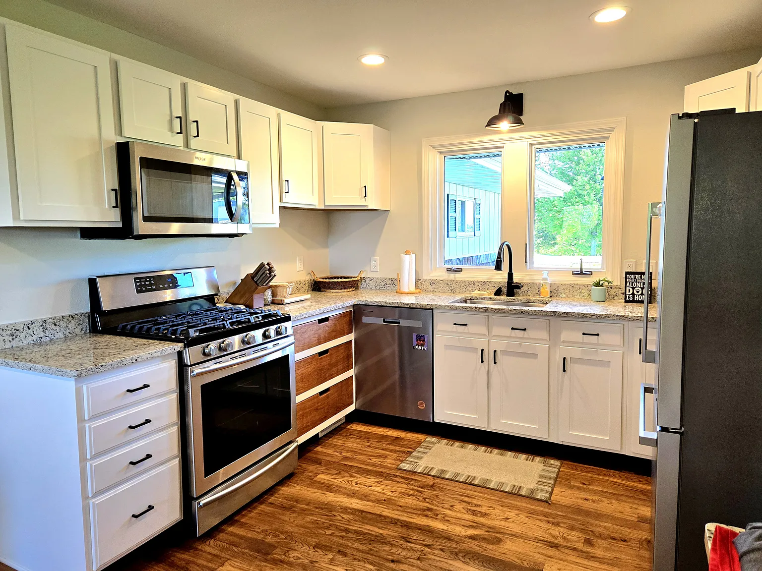 4194 Saint Catherine Rd — Photo 2