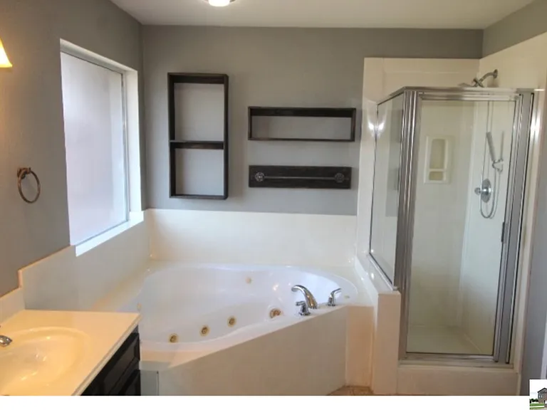 775 Cactus Ln — Photo 9