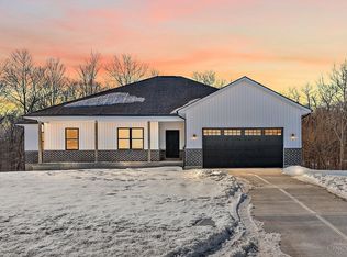 1413 Waycross Rd, Forest Park, OH 45240