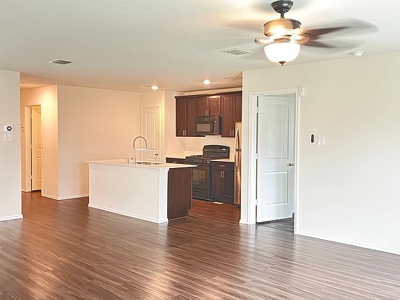 5th image of 1701 Westfall Dr