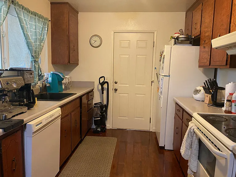 1200 Garrison St — Photo 9