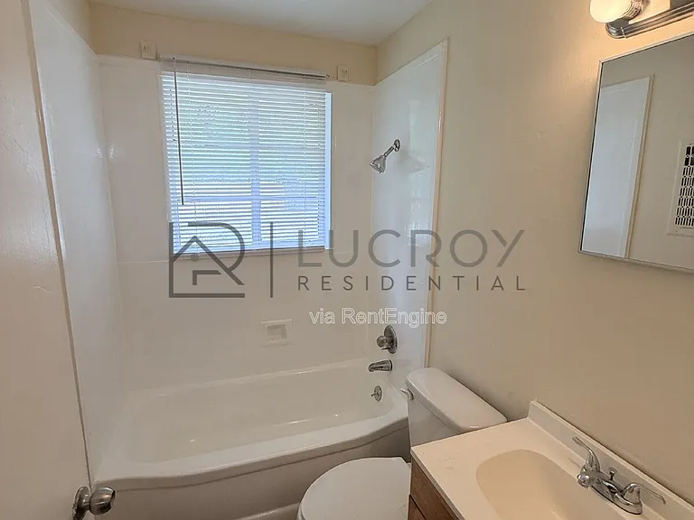 2805 Engleside Dr — Photo 7